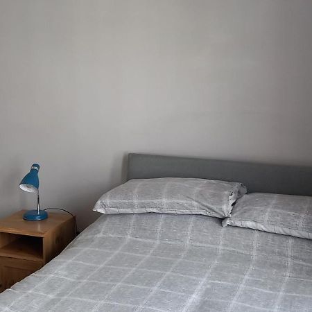 Ty Castell Guest House Карфіллі Екстер'єр фото