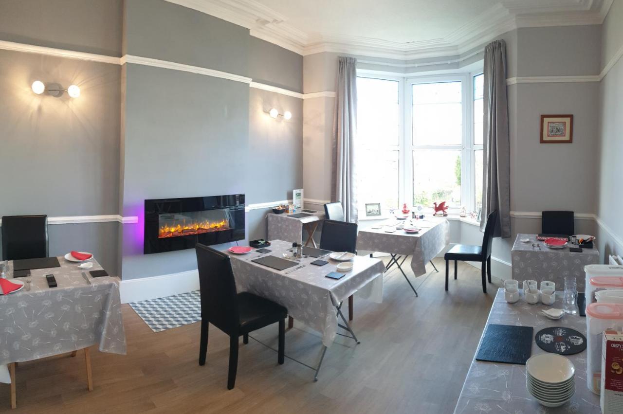 Ty Castell Guest House Карфіллі Екстер'єр фото